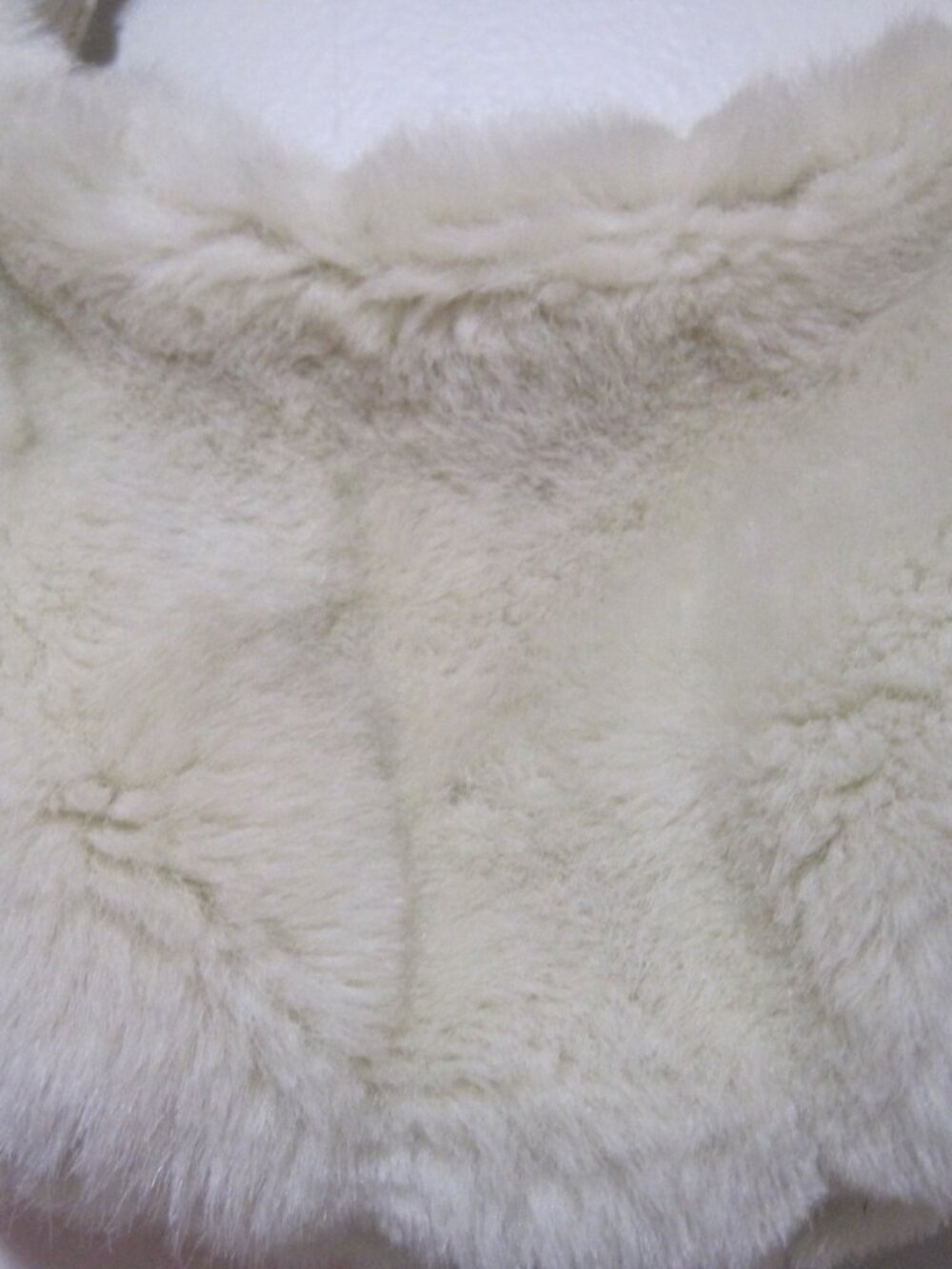 Limited Too Cream Faux Fur Leather Handle Strap Zipper Closure Small Purse Bag - Picture 2 of 7